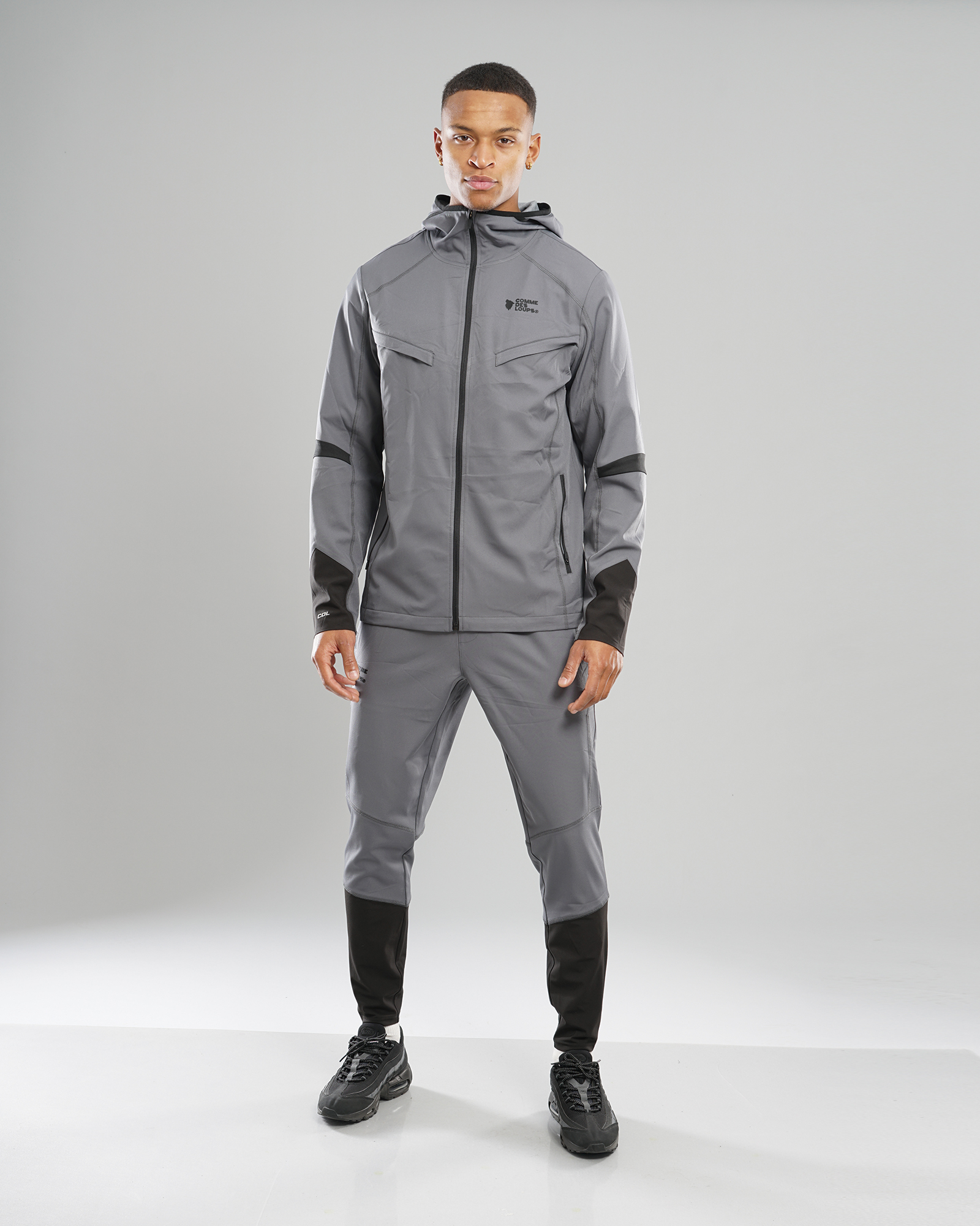 running_gris_01