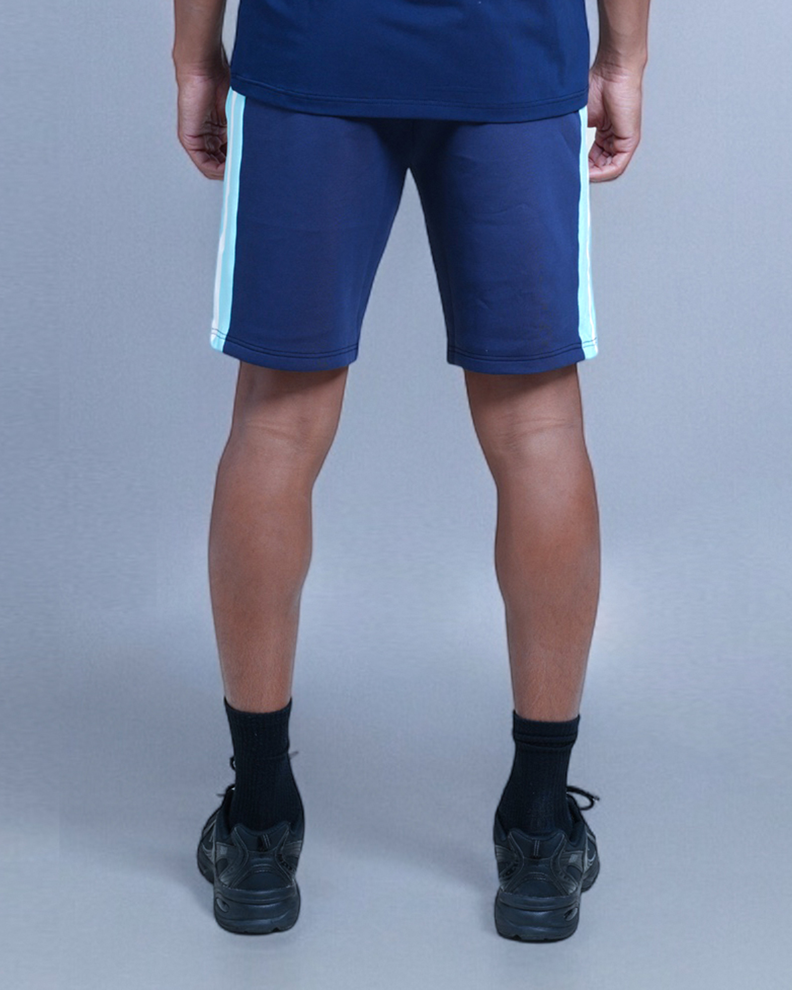 wimbloden_SHORT_0010_wimbloden_navy_ocean_04