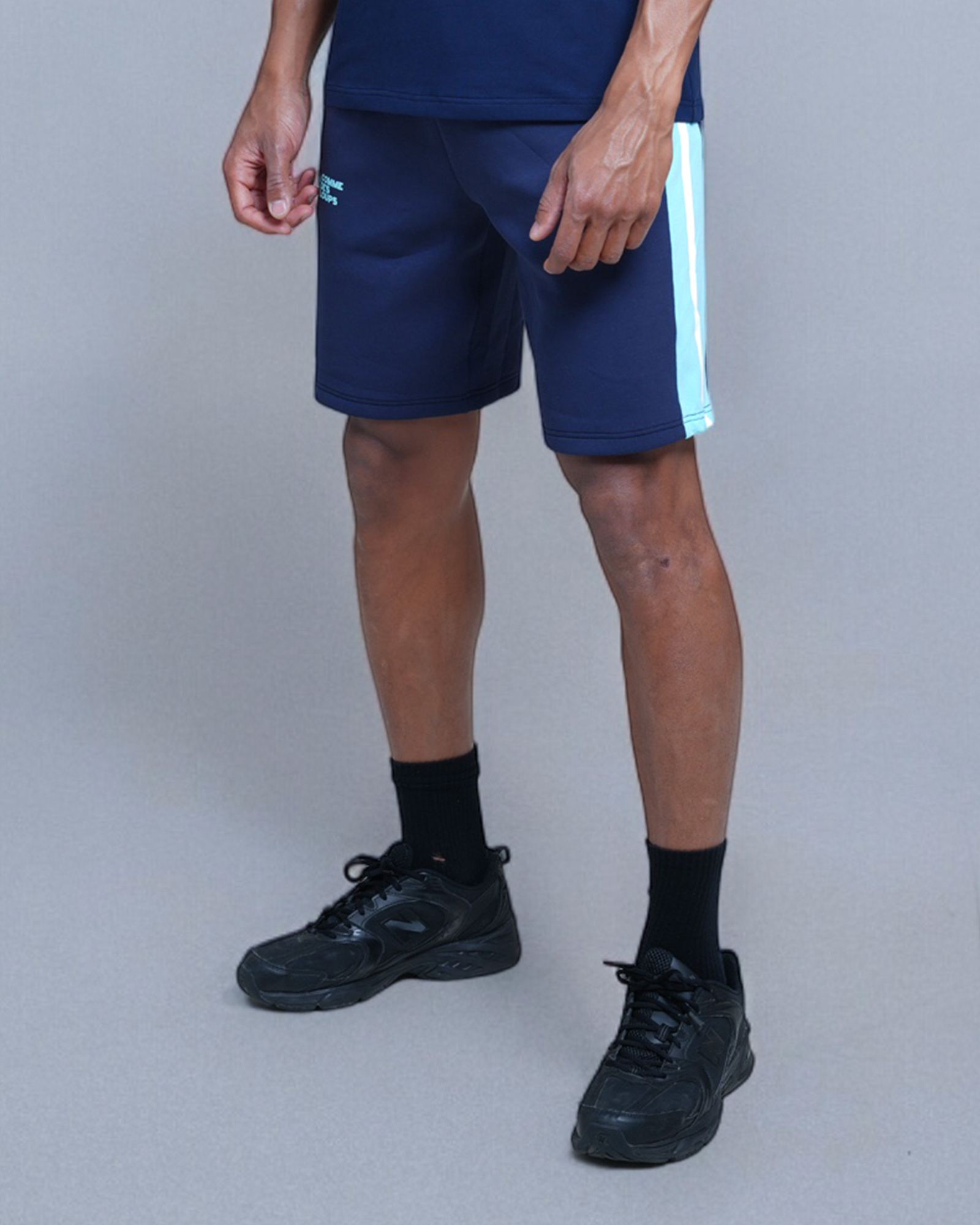 wimbloden_SHORT_0012_wimbloden_navy_ocean_02