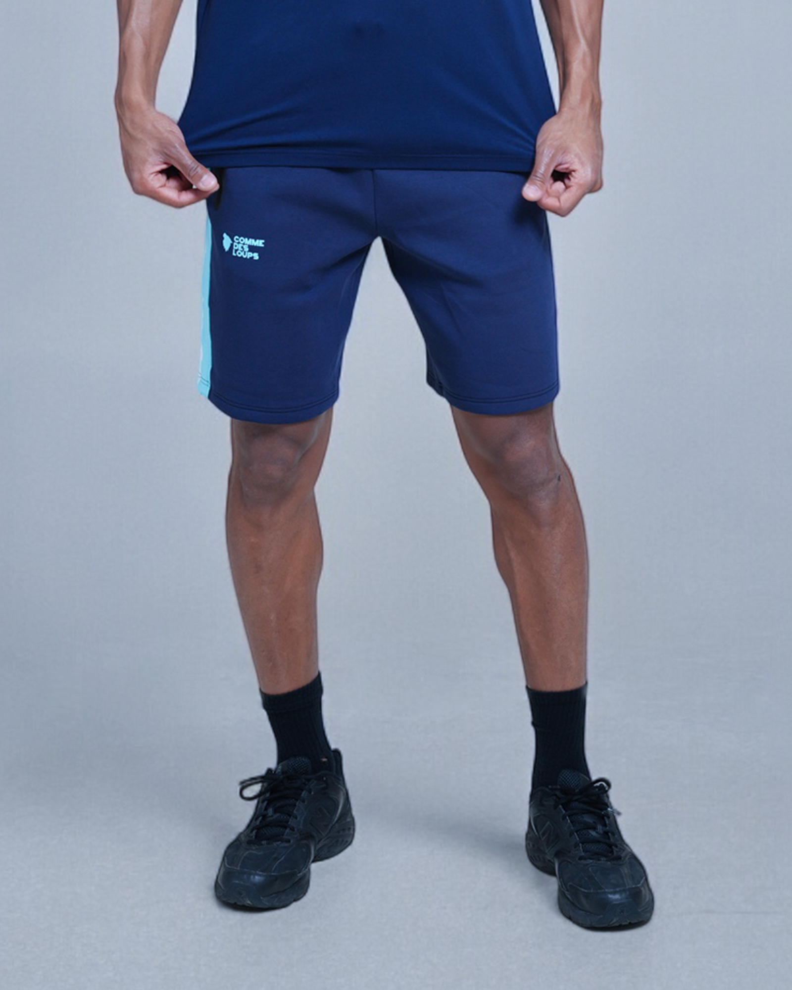 wimbloden_SHORT_0013_wimbloden_navy_ocean_01