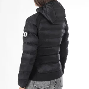 comme-des-loups_475754_DAKOTA_NOIR_20250924T135809_04