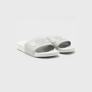 comme-des-loups_495104_CDL-1-BAM-CAD-GY_20260303T141614_01