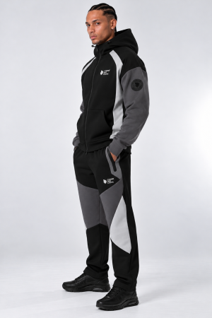 Lookbook homme en survêtement monochrome (1)